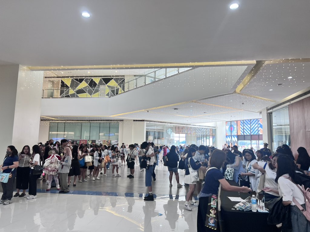 Happening now:

My Day Stop Over, a pre-concert fan gathering at MET Live, by DAY6 Philippines!

<a href="/DAY6Philippines/">DAY6 Philippines</a> <a href="/SungjinPHTeam/">Park Sungjin Philippines</a> <a href="/ourdearyoungk/">Dear Young K</a>  <a href="/oneforwonpil/">One For Wonpil</a> <a href="/pulse956ph/">PULSE 95.6</a> <a href="/lunchwithmydays/">lunchwithmydays</a>

#KM0_AllRoadsLeadToDAY6
#DAY6_10th_Anniversary_Tour
#The_DECADE #The_DECADE_MANILA