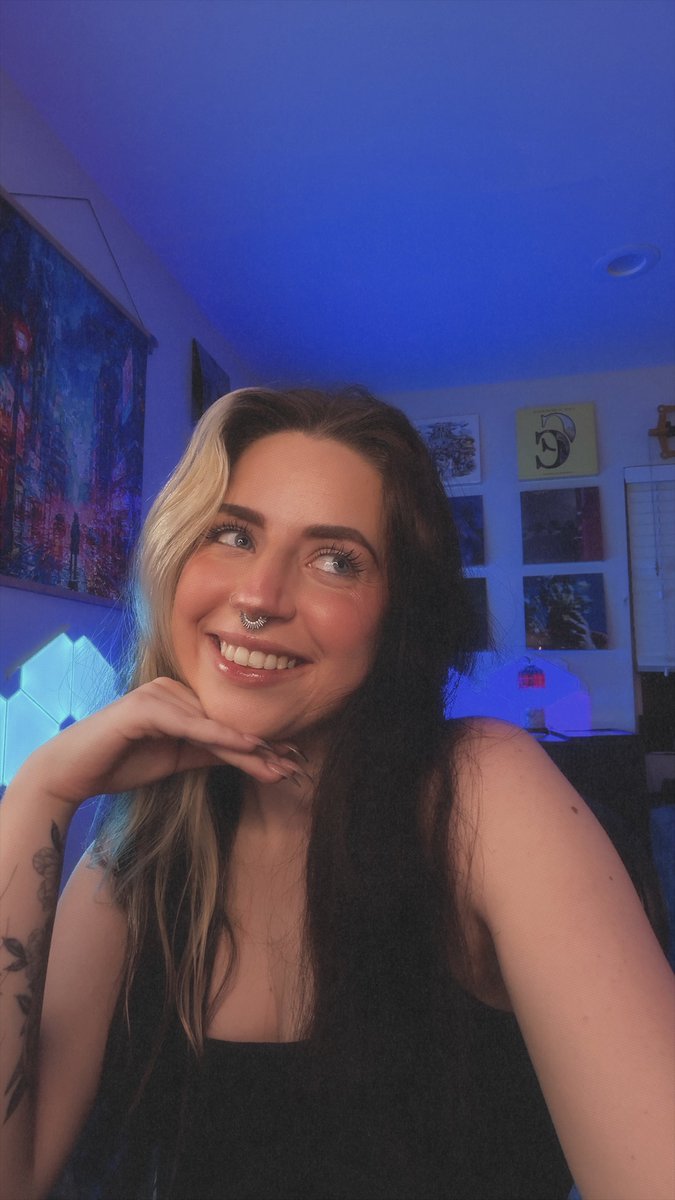 Overwatchin’ 🤍 // Twitch.tv/Brivnv