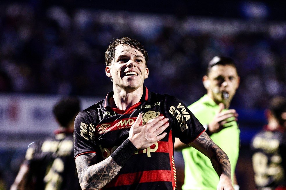 🚨🚨 Atenção 🚨🚨

Barletta informou ao Fortaleza que pretende seguir no Sport e, com isso, encerrou as negociações.