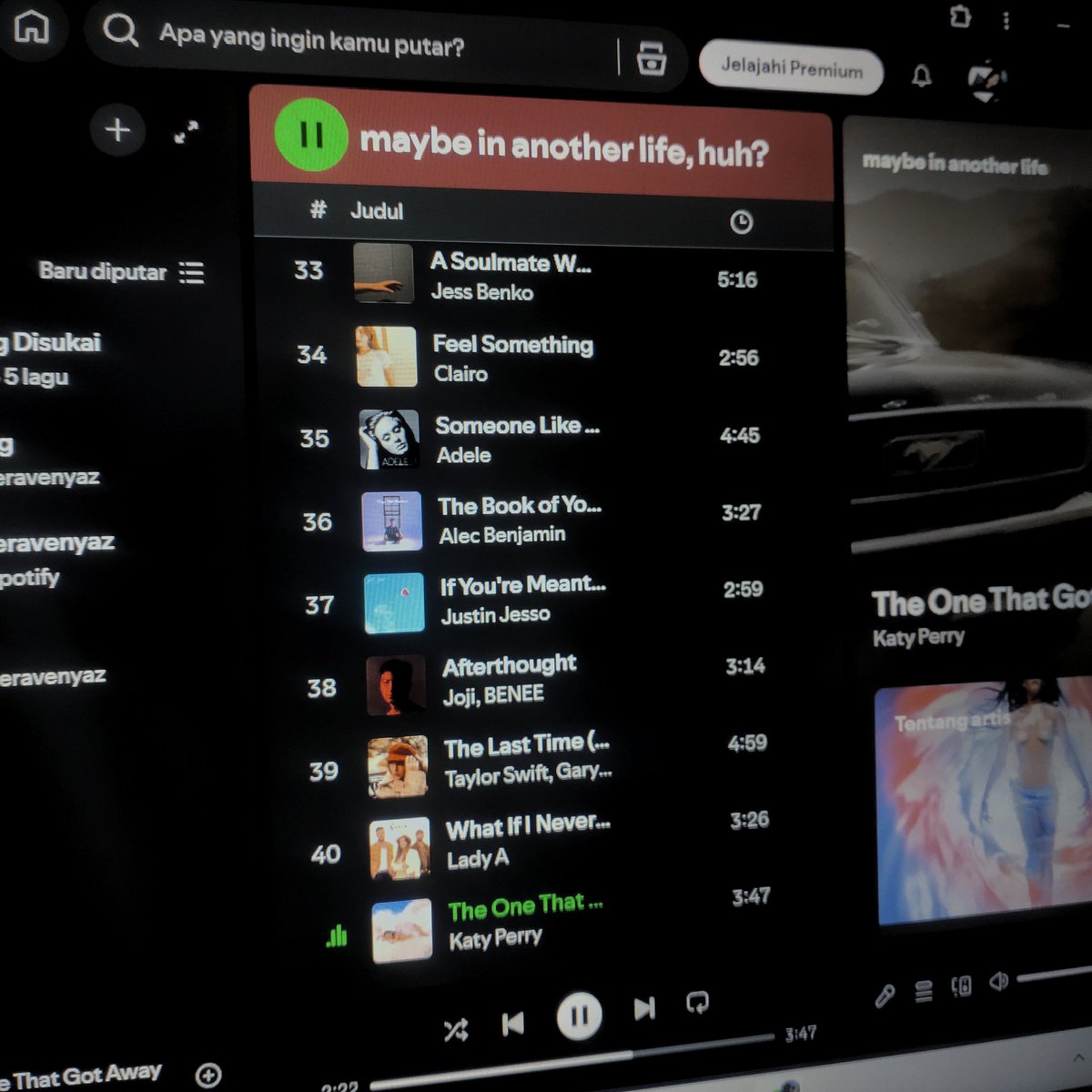 blushiesszz's tweet photo. on repeat 33x https://t.co/yacSHiUdI7