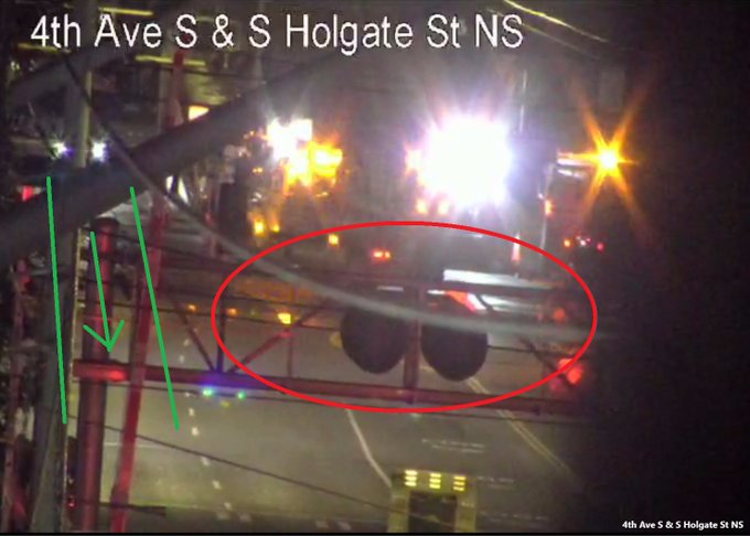 홀게이트 다리 통제 중! 우회 경로 이용