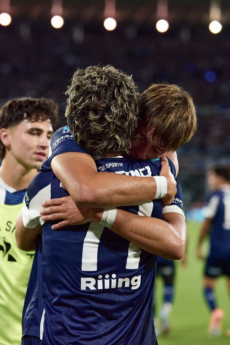 Asistencia de Gio, gol de Ronaldo 😍

𝑷𝒓𝒆𝒔𝒆𝒏𝒕𝒆 - 𝑭𝒖𝒕𝒖𝒓𝒐