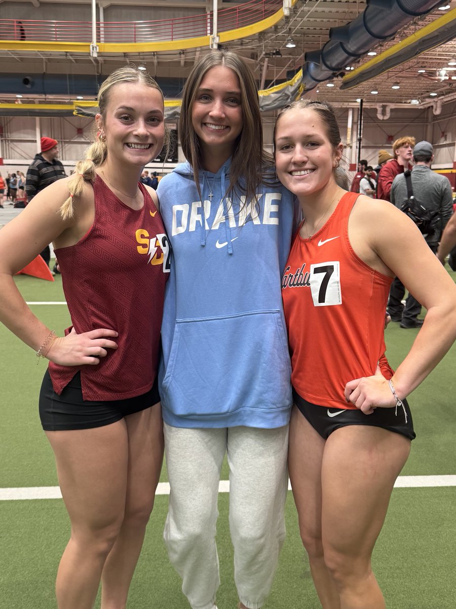 ADMGirlsTrack's tweet photo. Cool reunion photo of three former ADM teammates and 2 time state champs competing at the next level in Ames. #Bethereason @admactivities https://t.co/kKUluH7oJN
