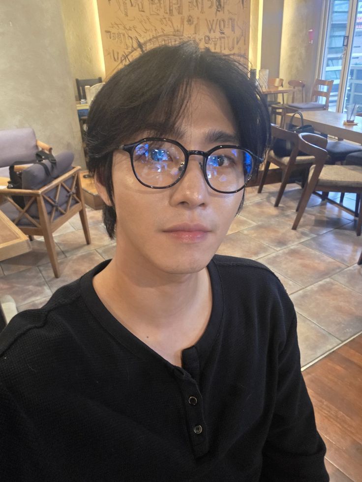 Kayaknya kurang bersih ya cukurannya?