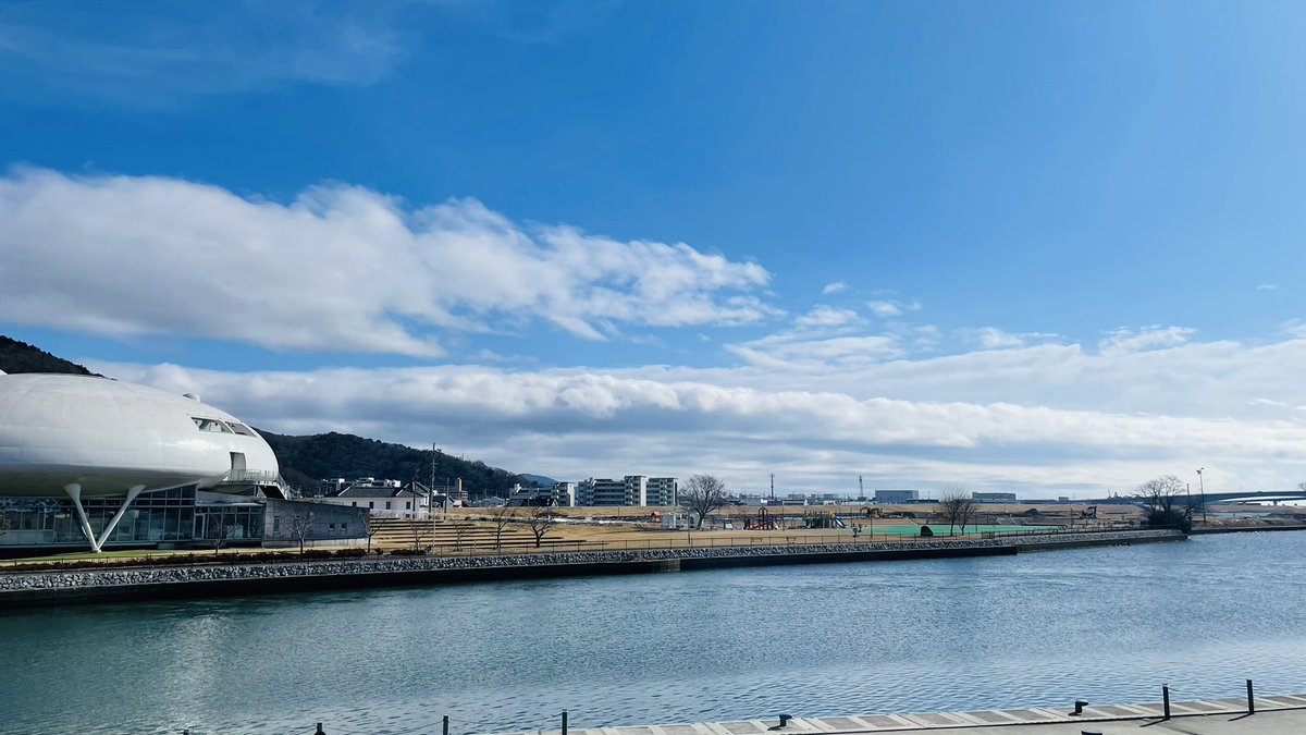 miii_psw's tweet image. 空、綺麗！しかしさむい！！