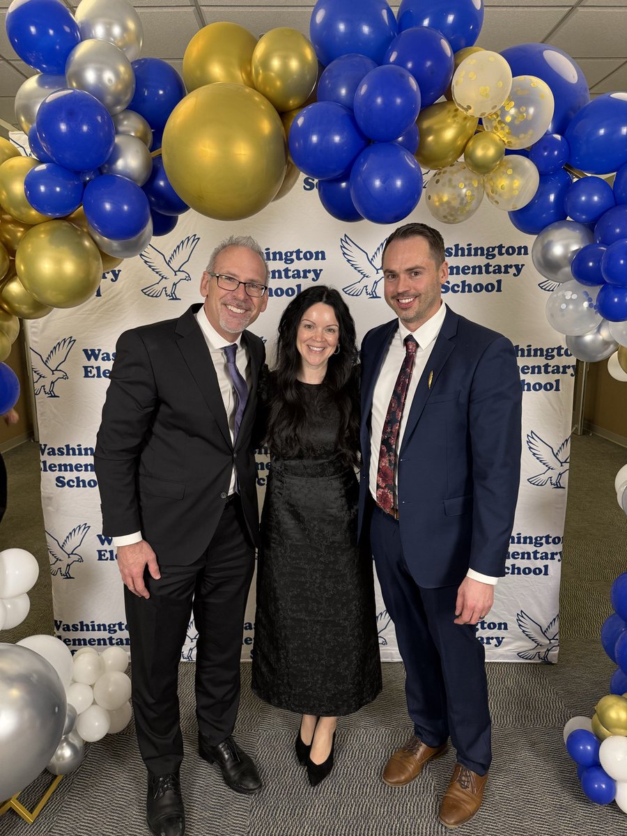 Sarah Rabe tweet media