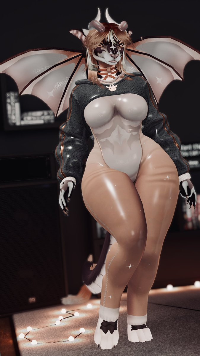 Oooo shiny… 
#VRChat