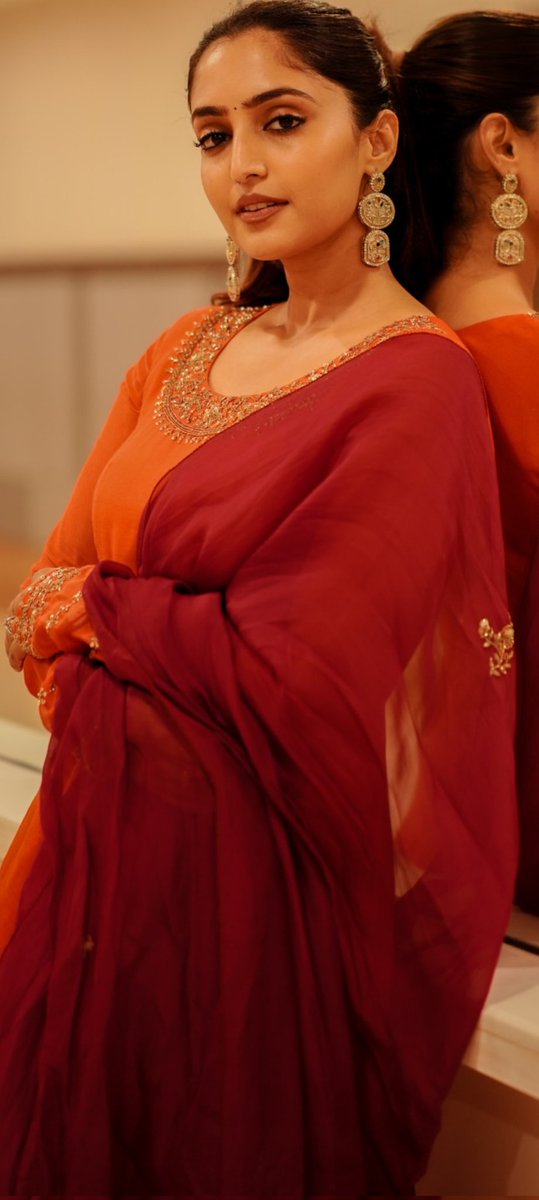 StarletX_'s tweet image. Reba Monica John