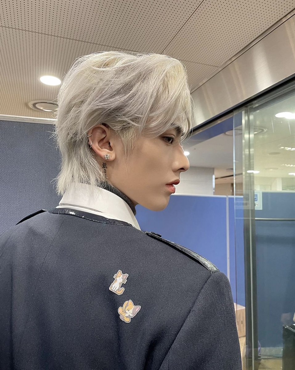 ricksyzns's tweet image. face card