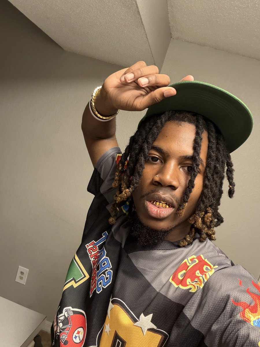 smithsleaze tweet media