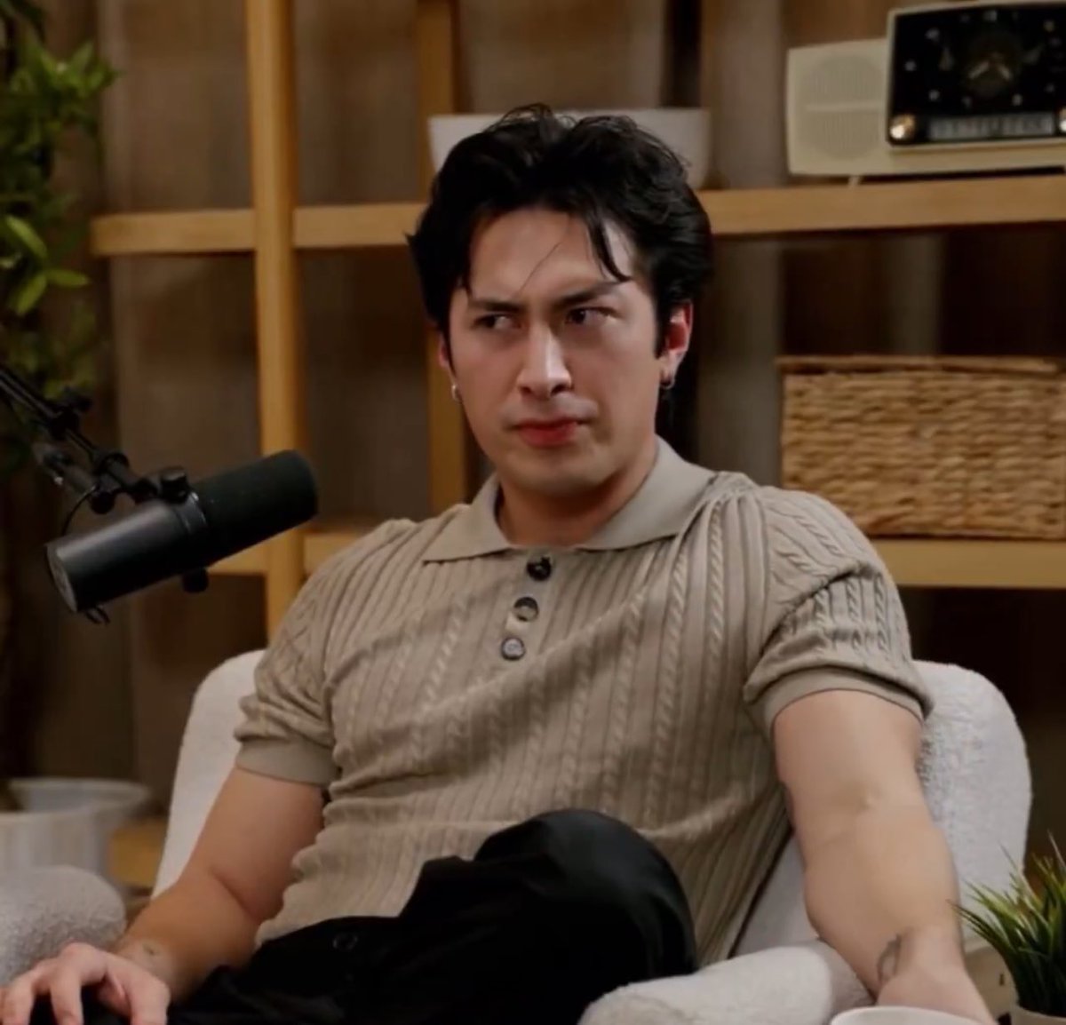 bbysnoopyshane's tweet image. i genuinely despise some of you