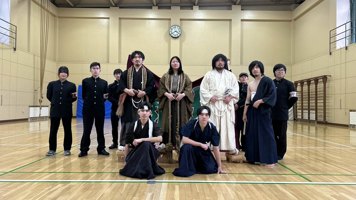 1月20日に行われた、代交代式典が終了したぞ！
観覧に来てくれた諸君に感謝する。
この日をもって、第112代応援団の幕開けとなる。
引き続き、我々を宜しく頼むぞ。
#小樽商科大学
#小樽商科大学応援団
#応援団