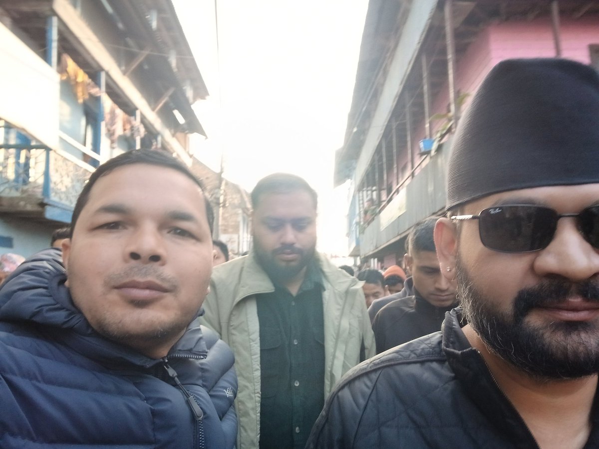 NirmalDhl4466's tweet photo. भावी प्रधानमन्त्री @ShahBalenज्यूलाई म्याङ्लुङ तेह्रथुममा भव्य स्वागत गरियो।👍️🙏 https://t.co/aaWoBsyOth