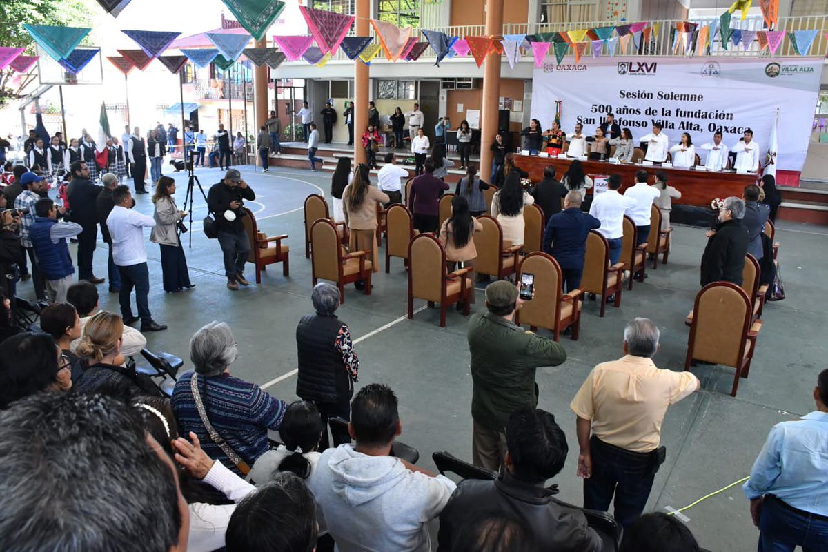 *Congreso de Oaxaca realiza Sesión Solemne por conmemoración del 500 aniversario de la fundación del municipio de San Ildefonso Villa Alta*

* Fue develada una placa alusiva a esta celebración y se entregó un reconocimiento a dicho municipio 

*San Ildefonso Villa Alta, Oax., a