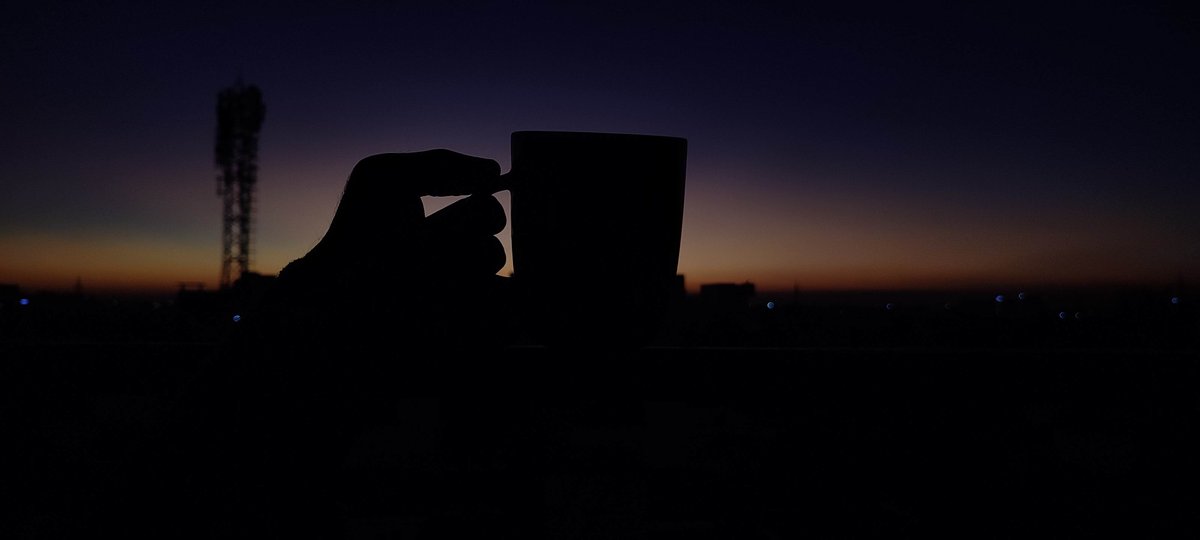 subu_thetrader's tweet image. Planning gives direction.
Awareness gives clarity.

When both align,

The path to winning becomes visible.
Even if you fail, it turns into a lesson that moves the needle forward next time with better clarity.

#journaling #cupofblackcoffee