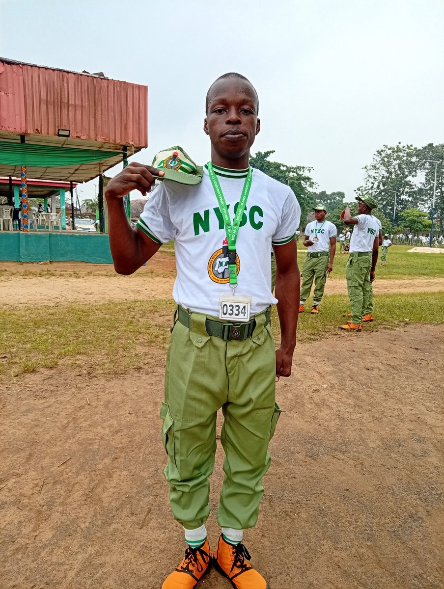 EmmaOfficial_15's tweet photo. Officially on a National assignment...

This is just another phase of greatness...

Let's make impact here, So help me God!

#IbomCorper #NYSC #YouthService #AkwaIbomCorper https://t.co/3iKELsv9Pj
