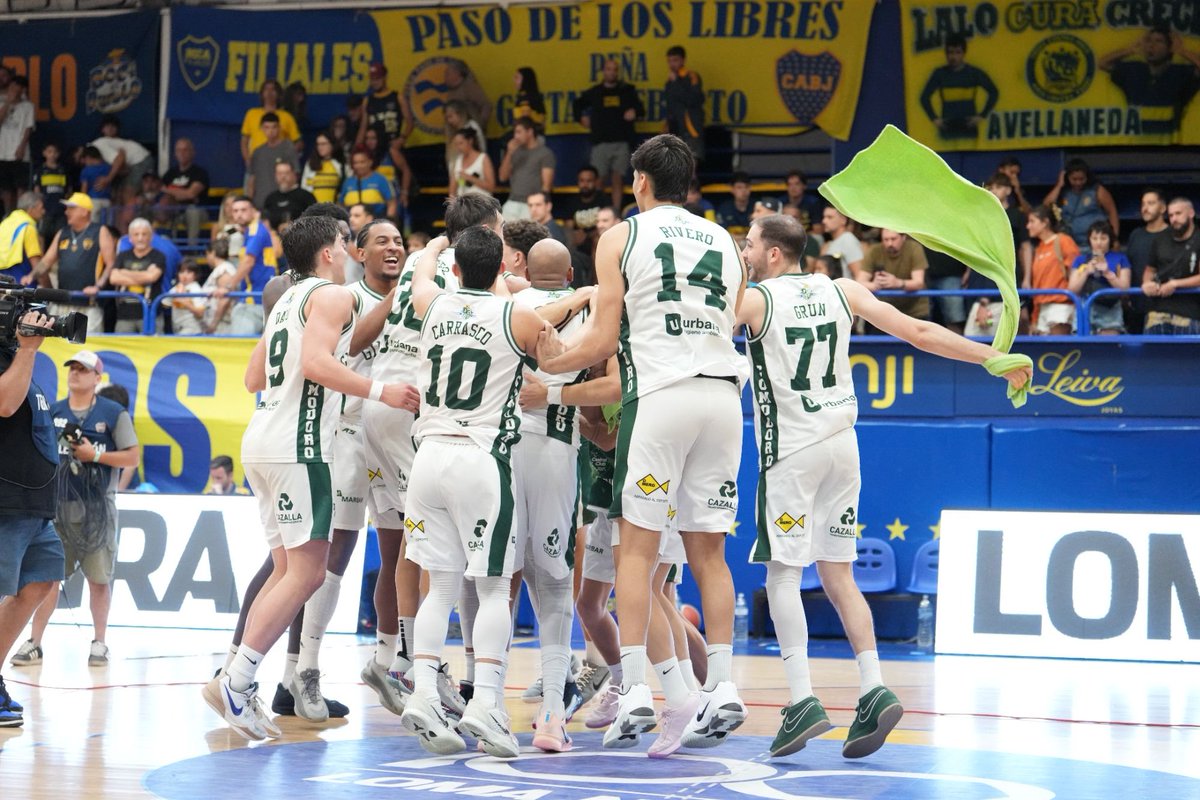 🟢🔥 Triunfo de Gimnasia en La Boca
<a href="/GyECR/">Gimnasia Comodoro</a> logró un triunfo resonante y venció 74-71 a <a href="/BasquetBocaJrs/">Boca Básquet</a> en La Bombonerita, en un final vibrante.

📸 Prensa Boca