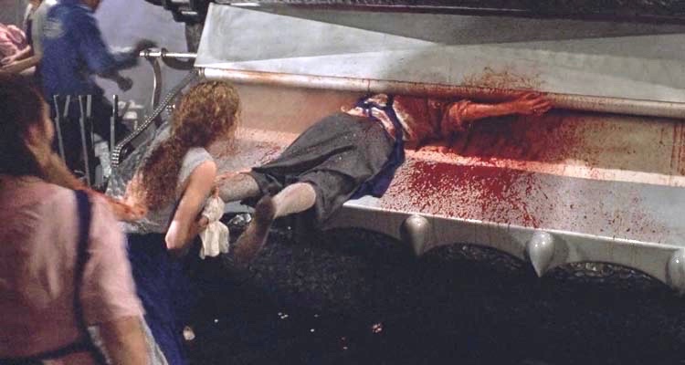 EugWSerra's tweet image. On March 3, 1995, The Mangler was released. #TheMangler #TobeHooper #RobertEnglund #TedLevine #VanessaPike #VeraBlacker