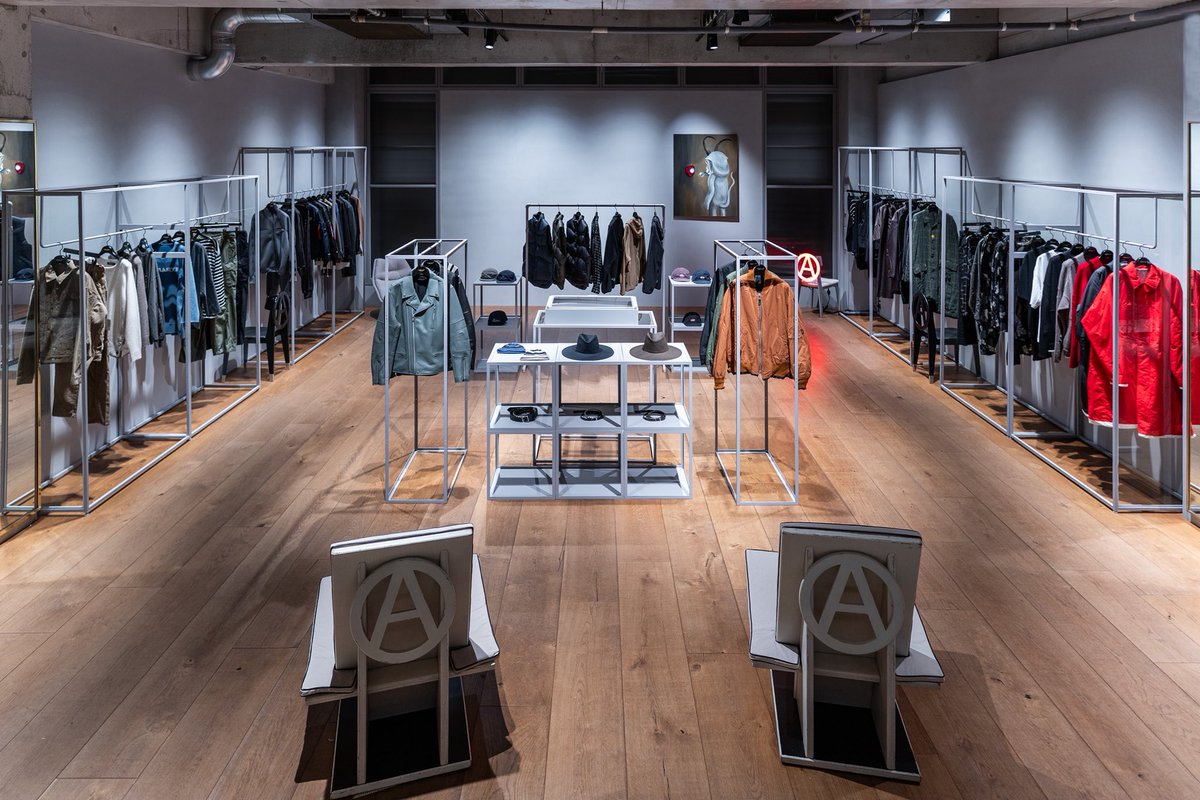 undercover_lab tweet media