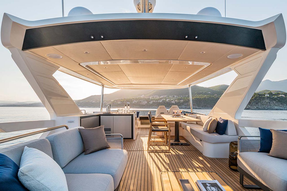 Discover the award-winning Absolute Navetta 62 The Absolute Vibe exclusively from Approved Boats
rfr.bz/t714dfb
Contact us rfr.bz/t2f0d10
@approvedboats #approvedboats #AbsoluteYachts #Navetta62 #MBYAwards 𝗥𝗲𝘁𝘄𝗲𝗲𝘁 𝘁𝗼 𝘀𝗽𝗿𝗲𝗮𝗱 𝘁𝗵𝗲 𝘄𝗼𝗿𝗱!