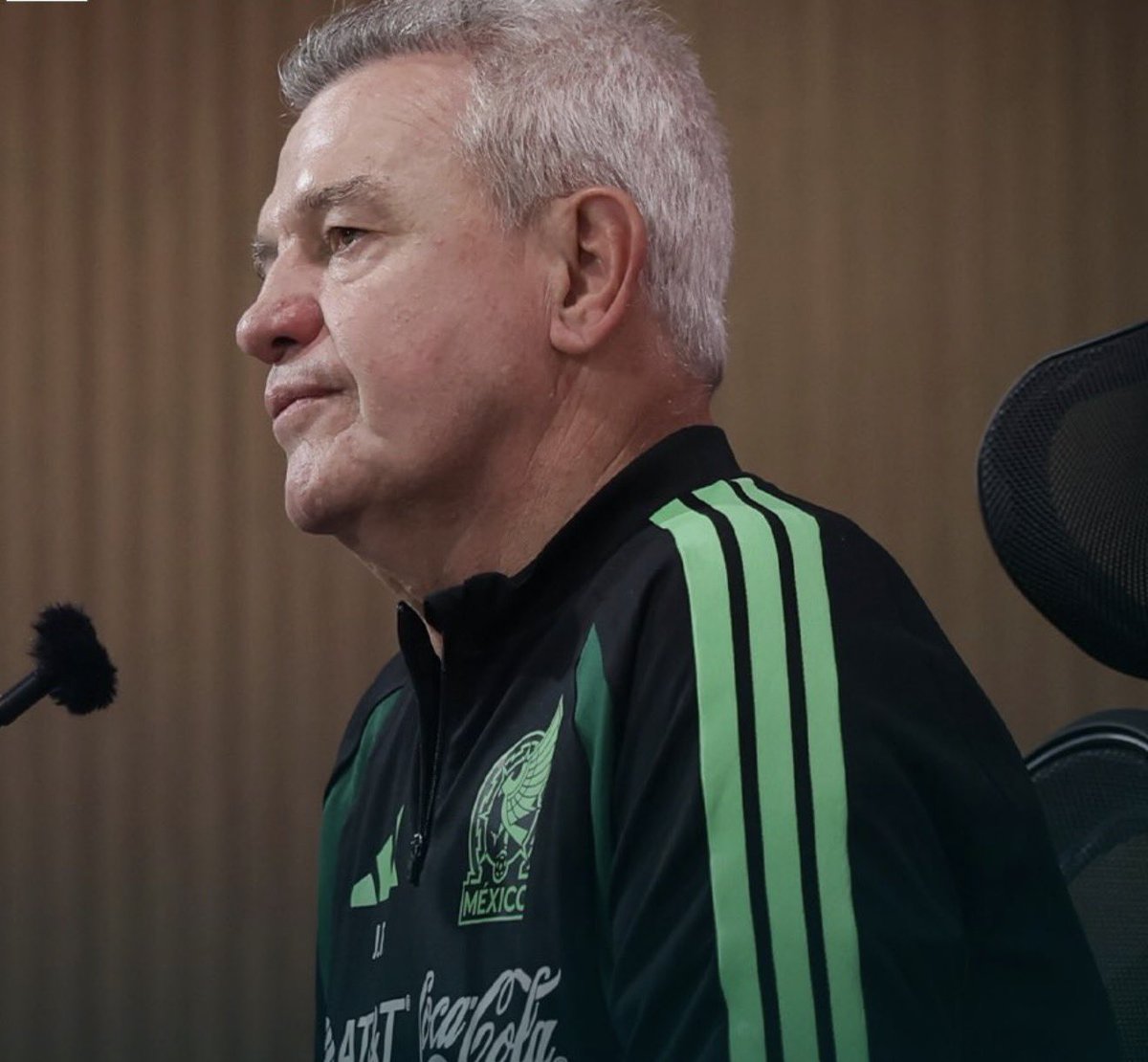 rthur013's tweet image. No saben dirigir a México...