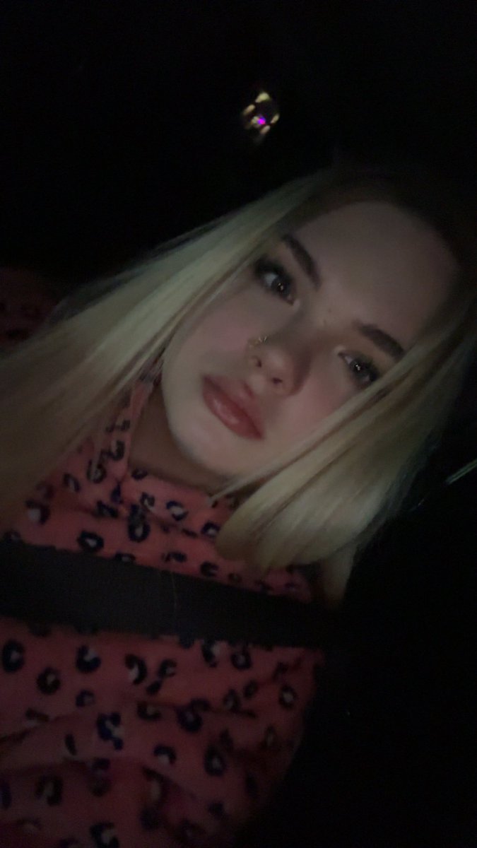 sincerelybyler's tweet photo. face reveal 🤗 #bylertwt https://t.co/RZds78g7mP