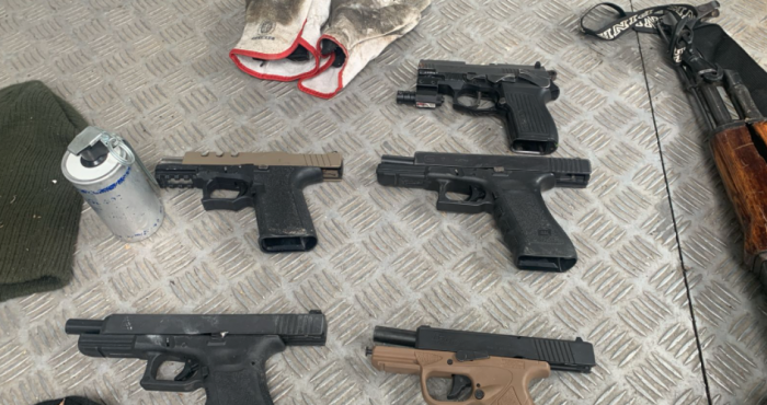 OJO AQUÍ  👇 Pistola Glock incautada en el marco del robo a la sucursal de Rancagua de la empresa Brink’s coincide con el arma utilizada en el atentado a la ex ministra Siches.
La pistola Glock, efectivamente, como lo demuestra la evidencia balística, es una de las armas que