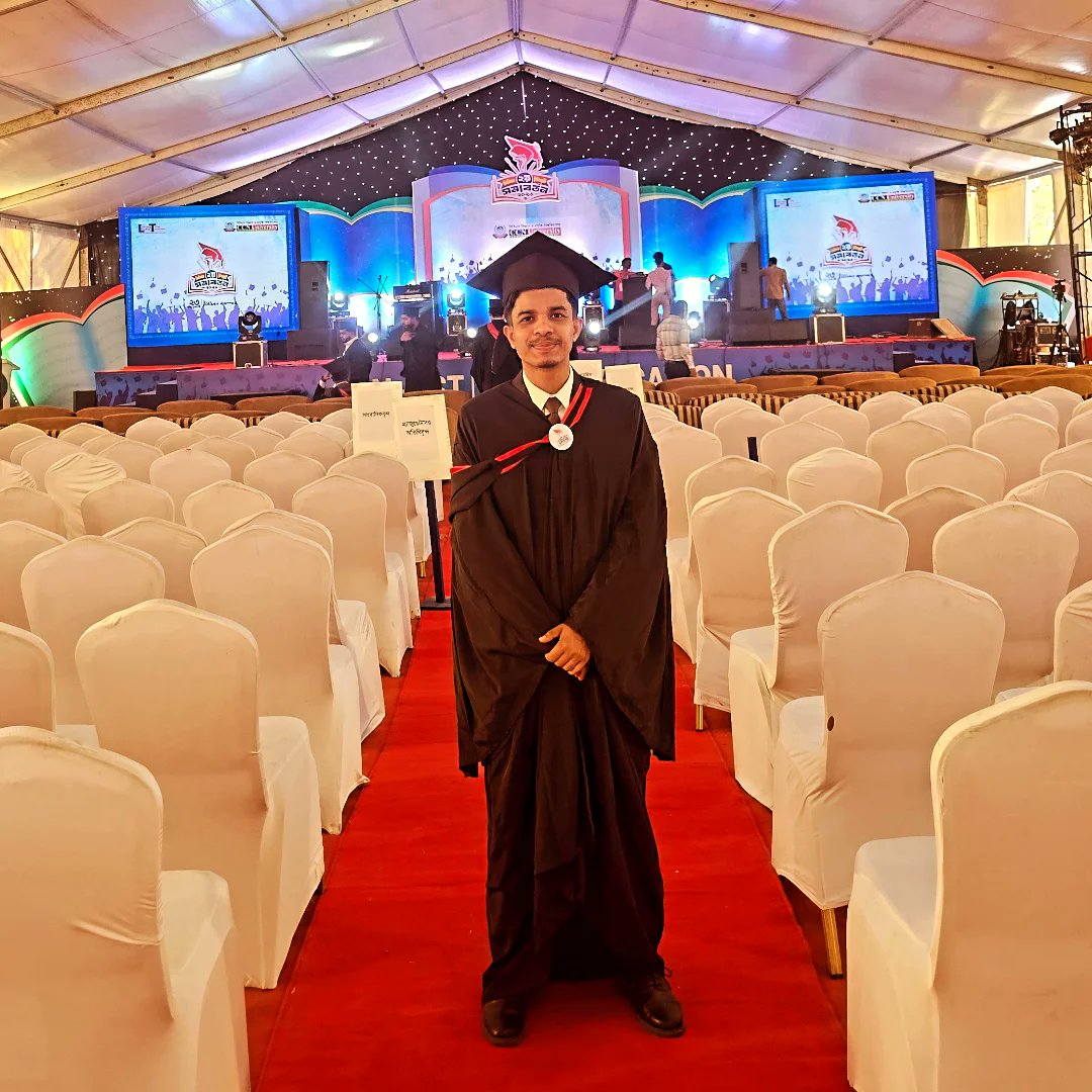 BijoyChandraShi's tweet photo. OFFICIALLY GRADUATED🎓

One chapter ends, and a new journey begins ahead🎓✨ https://t.co/pBJsfk8EC7