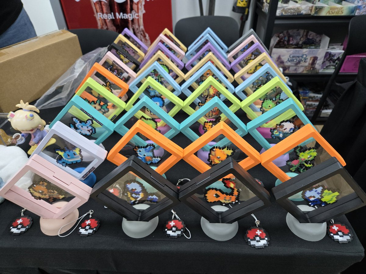 VioletNimue's tweet photo. Hi hi

Popping back from the hole to say that Im boothing for the next two days

All pokemon fans come down to 62A Smith Street @ Cards Central to catch yourself a pokemon or two

Will be here till 9pm!

(Pls catch em I made these myself ofowkfkwkso)

#PokemonSG #Pokemon https://t.co/VYv1HcujKg