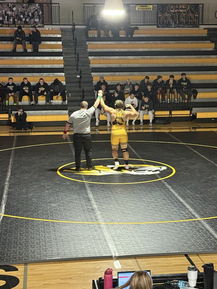 Julius Mayberry tweet media