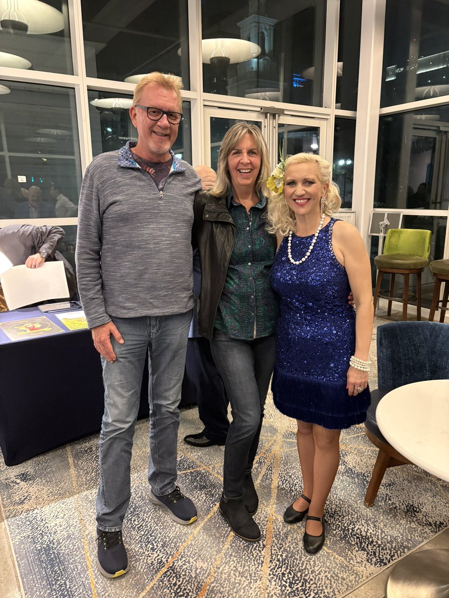 drewjfreeman's tweet photo. great to see the the amazing Gunny Carling perform tonight in Orlando! We love seeing @g_carling every chance we can. #swingingswedes #Trumpet https://t.co/oDErUWmOuR