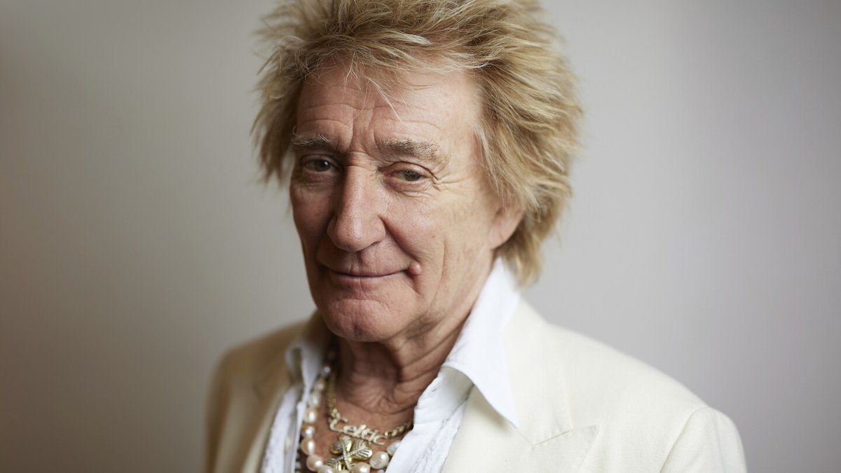 DisavowTrump20's tweet image. 🚨NEW: Legendary Singer Sir Rod Stewart calls out Donald Trump for criticizing the British military, calling him "Draft Dodger Trump."

RETWEET if you stand with Stewart against Trump!