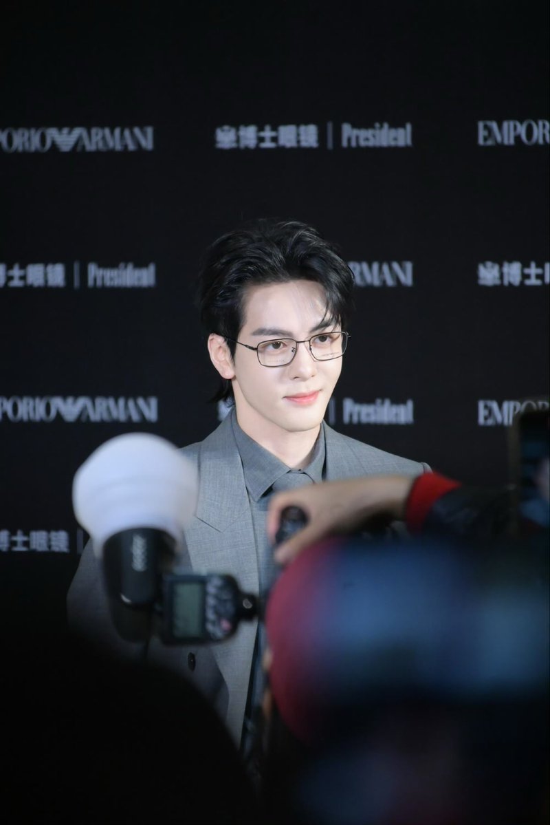 zsxarchives's tweet image. 2026.01.24 #ZengShunxi at Emporio Armani x President Event

©️YEXIYU-曾舜晞

#JosephZeng #曾舜晞