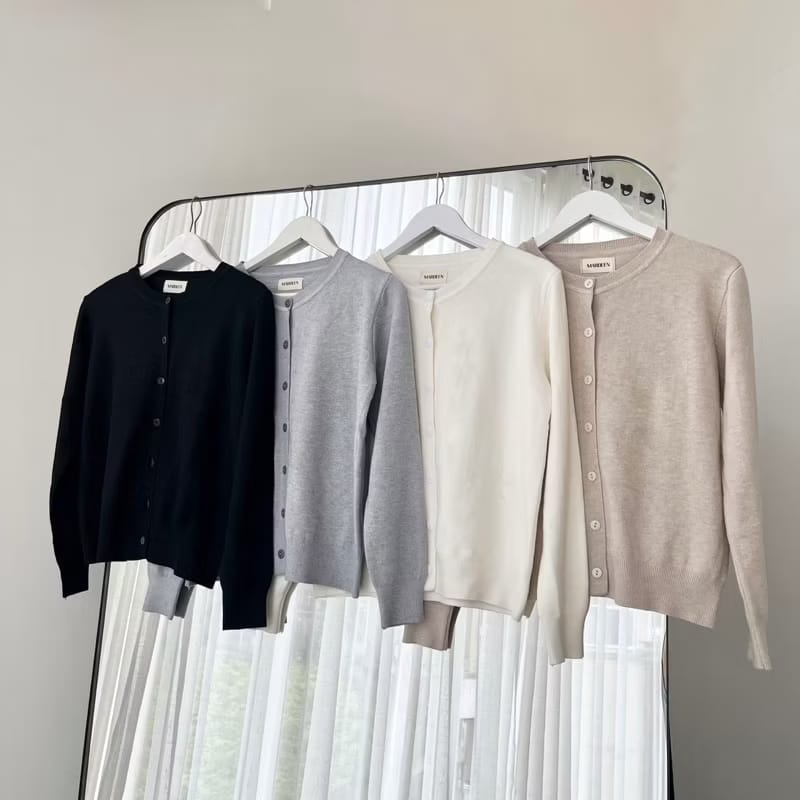 chitatomie's tweet photo. 🌷 Knit Cardigan Essentials 🌷
✧⁠*⁠。Light layers, gentle warmth, everyday pretty 

- a thread https://t.co/MxYzYD4LTk