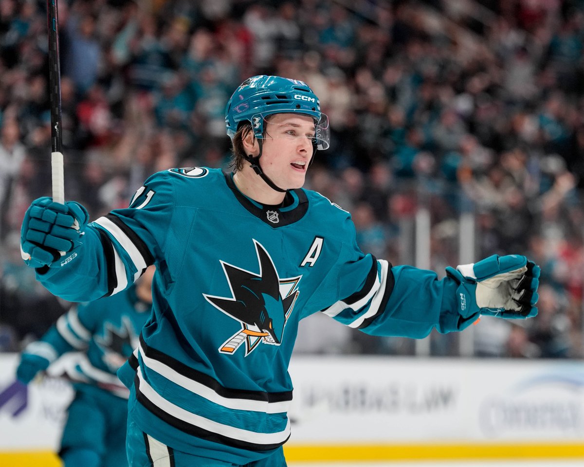 NHL's tweet image. Macklin Celebrini became the second-youngest active player to reach 50 career goals with his first goal in tonight's game! 🦈

Who is he behind? Sidney Crosby.