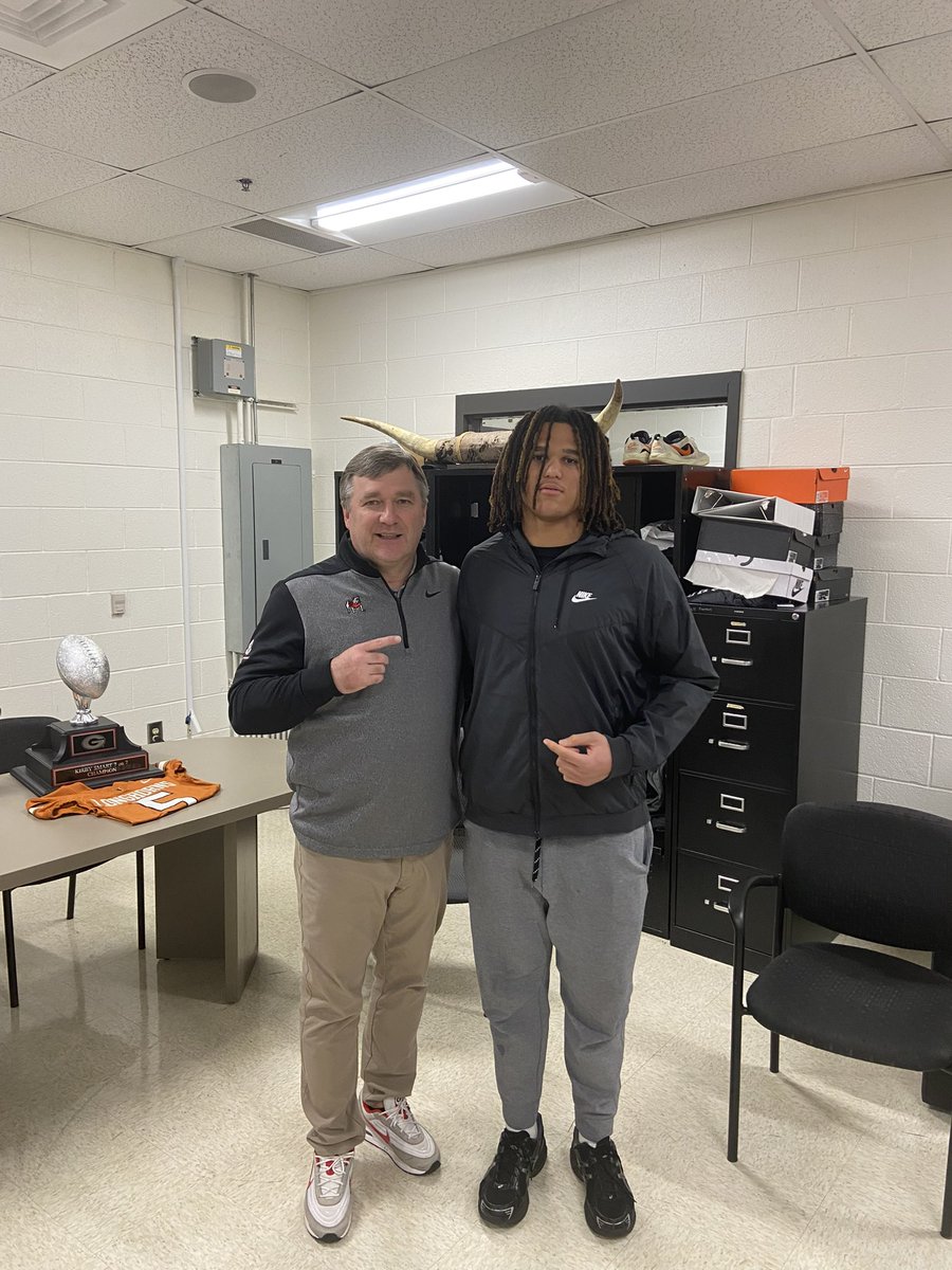 Omarr Luke jr. tweet media