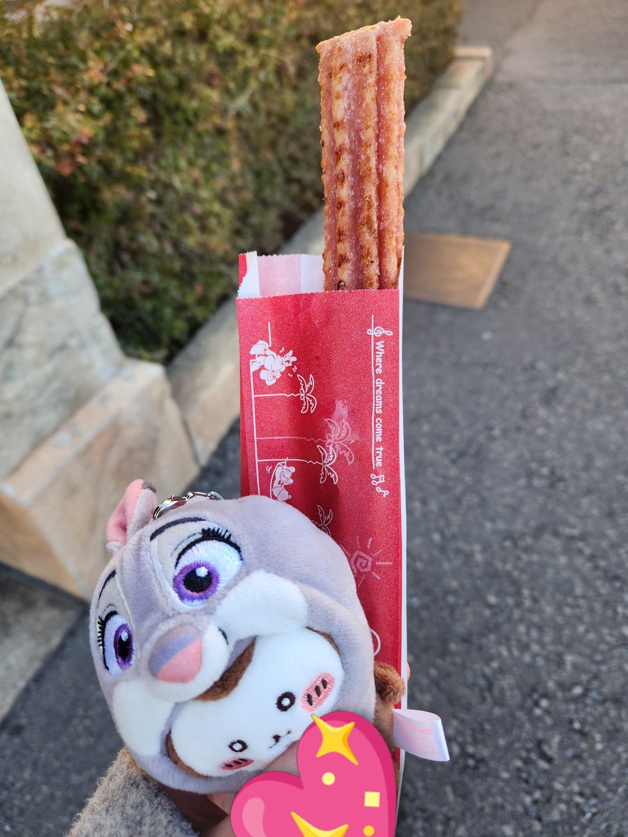 tmo0325's tweet photo. #ちいかわ#かぶちゃん×ジュディ#ディズニー https://t.co/8z3BDCvXGU