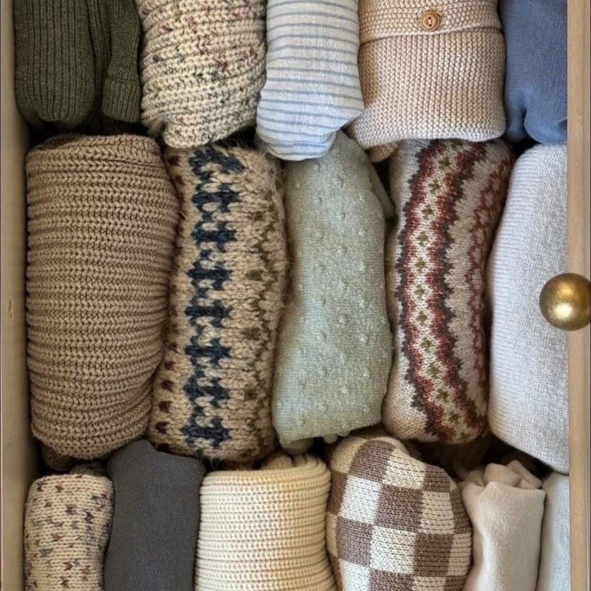 ohnosheknows's tweet image. florals and prints