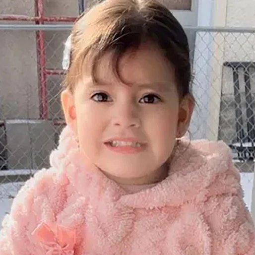 DisavowTrump20's tweet image. Liam Ramos and Chloe Renata Tipan Villacis. These are the faces of the "dangerous criminals" that Donald Trump's ICE thugs are detaining.

RETWEET if you stand with Liam and Chloe 💔