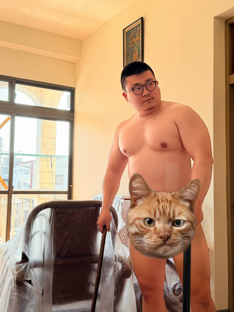 這個露比較大….原圖就放Fansone了
😎😎

fansone.co/waynetuna