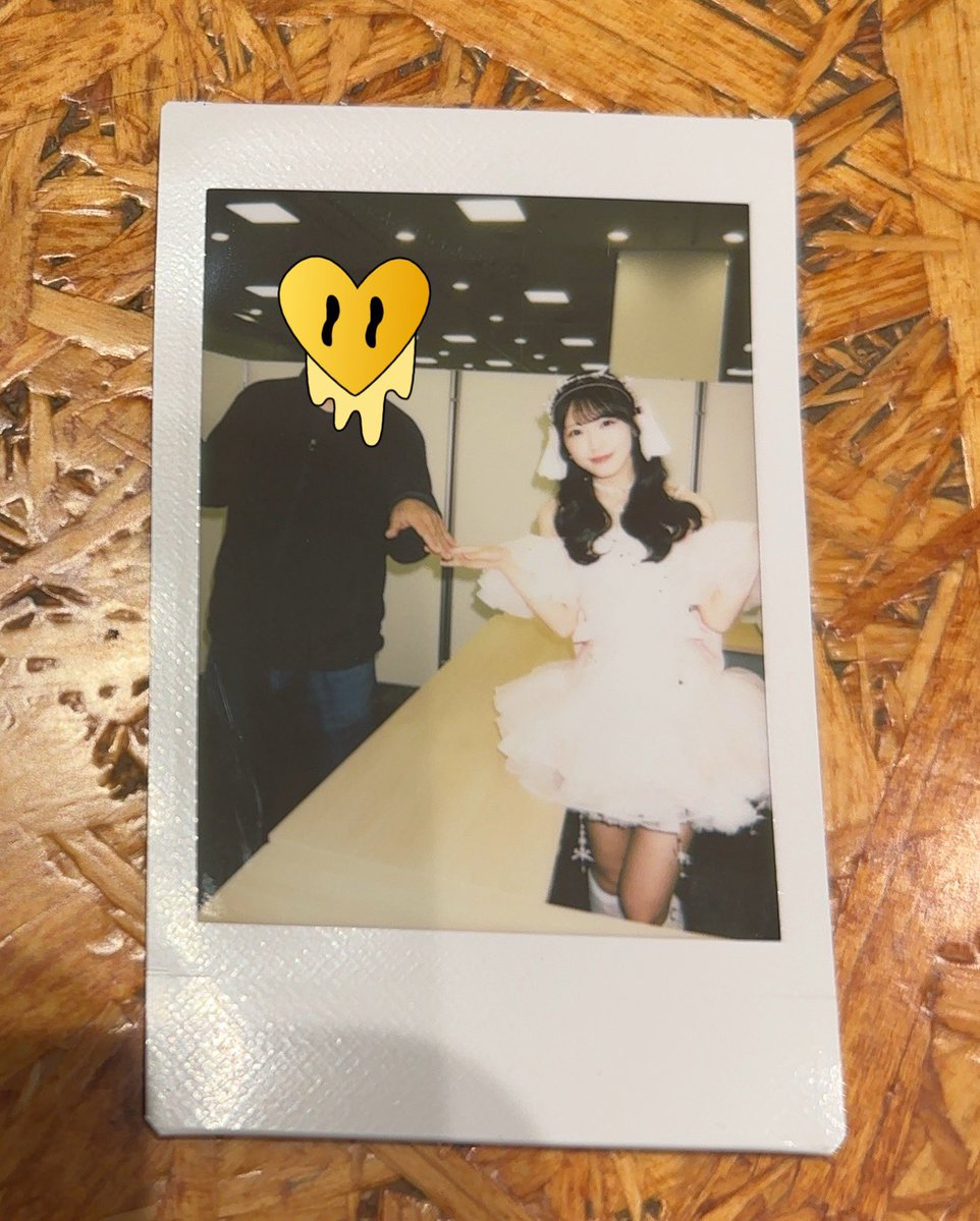 佐藤綺星 チェキ 佐藤綺星 AKB48 サイン入り チェキ&お皿 佐藤綺星 AKB48 サイン入り