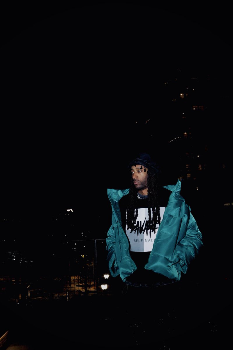 Cyyrise's tweet photo. Nightz https://t.co/vkqK1OHofC