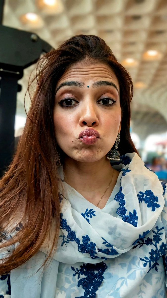 shilpaa tweet media
