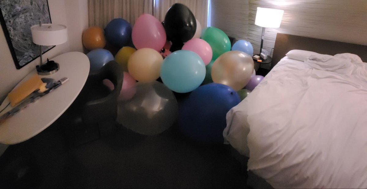 What you do if we meet in a room full of big balloons and this From TFF2025