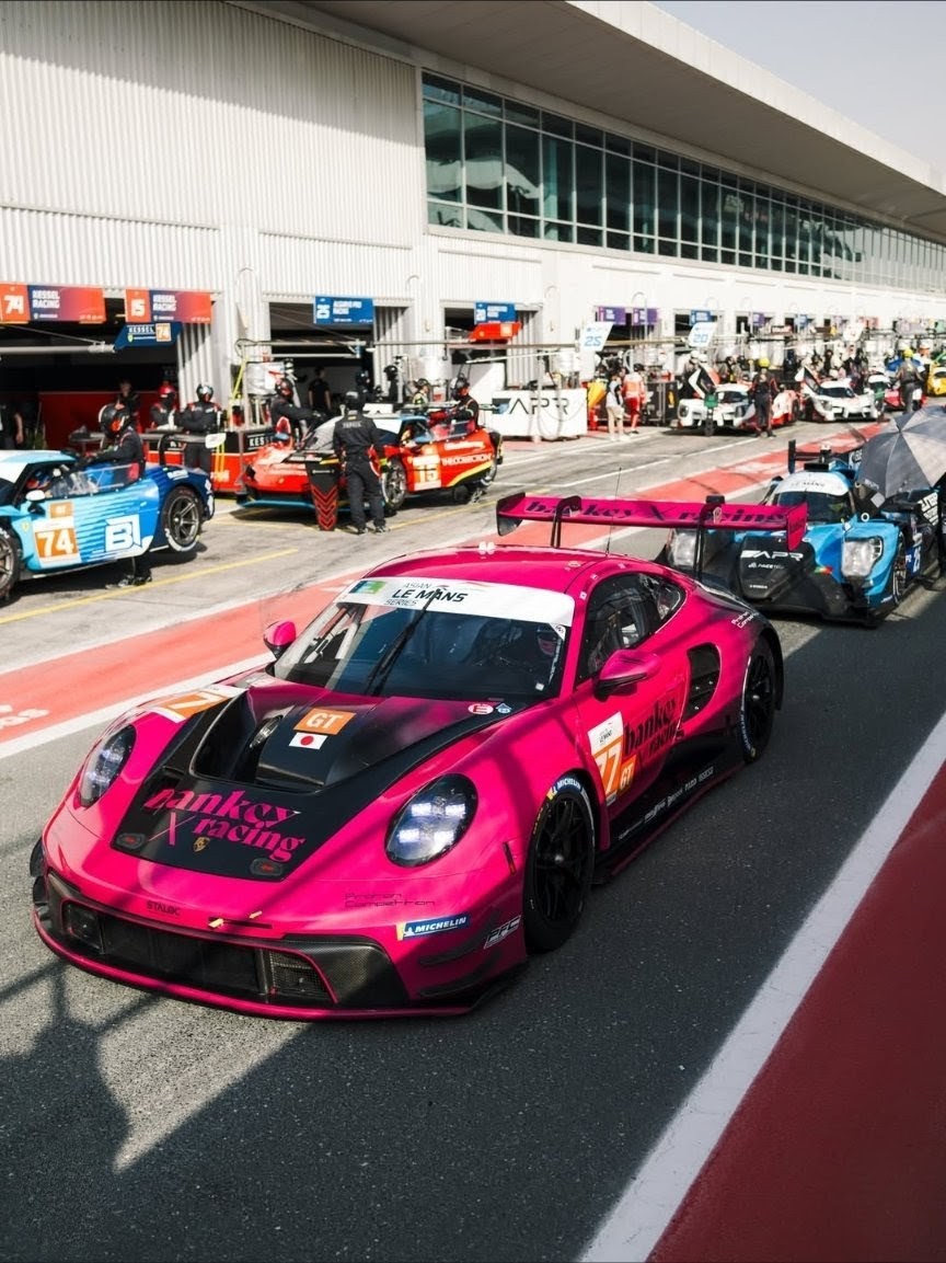 hntzk5523's tweet photo. 同じ週末に同じUAEで違うレースに出てるseven × seven
#AsianLeMans
#PCCME https://t.co/jWZK7Lcvkz