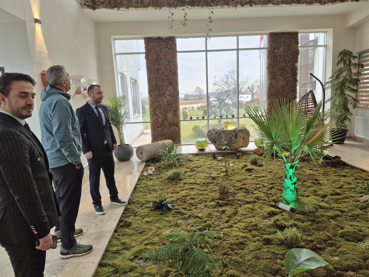 Sporcu Yetiştirme Daire Başkanımız Sayın Ali Sosanoğlu, ilimizde bulunan TOHM ve SEM’i ziyaret ederek Artistik ve Trampolin Cimnastik Olimpik, TOHM ve SEM sporcularımızın antrenmanlarını inceledi.İlimizde kamp yapan Artistik Cimnastik Takımını ziyaret ederek başarılar diledi.