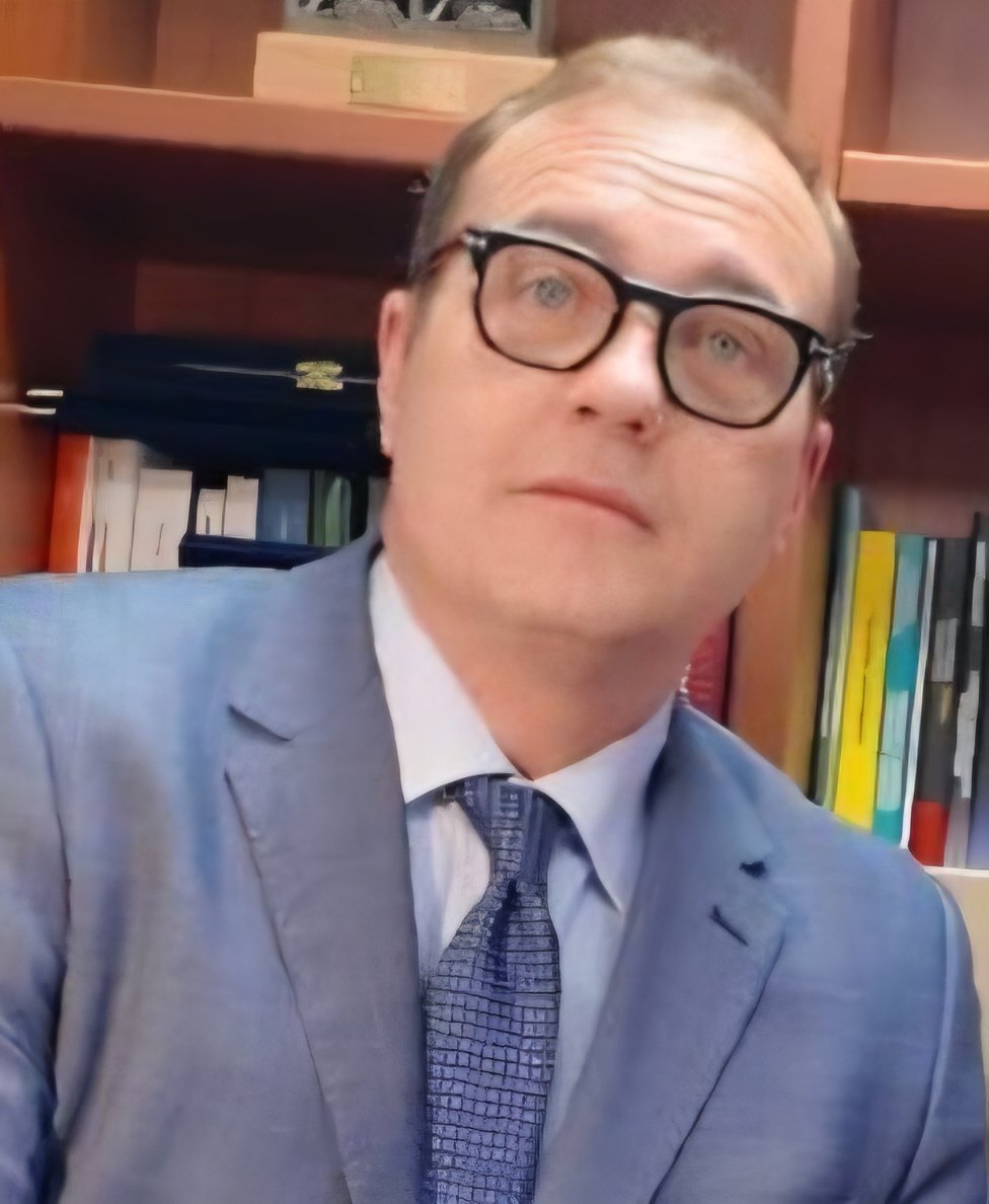 Dorlec3's tweet image. "Mettetemi in #galera ma non starò #zitto"
"Mentre l’#Italia è in balia di #islamisti, #teppisti dei #centrisociali, #dossier e #omofobi con la fissazione delle #lobby continua il #lavoro degli #avvocati #projihad che premono sui #giornali per dire che l’#Islam #non si può