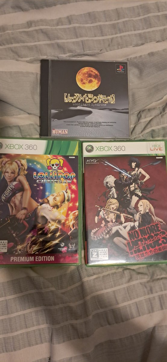 BumblebeeCody's tweet photo. @Grasshopper_EN @suda_51 

Huge Suda fan and I live in London also. Are you doing a meetup? Would it be possible to meet even briefly?  I even recently purchased Moonlight Syndrome while in Japan! I can't wait for Romeo is a Deadman! https://t.co/Qq5POZyH7m
