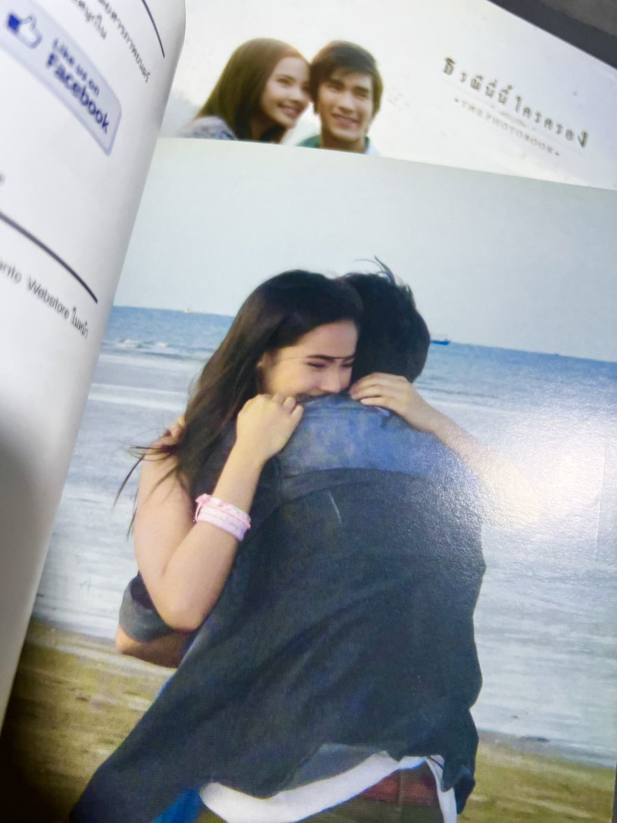 StJibbie's tweet image. พี่อาทิจน้องณีจะแต่งงานกับแล้ววว แต่งงานกันในชีวิตจริง อิอิ ตอนนั้นก็ว่าอยู่รูปแต่ละรูปในโฟโต้บุ๊คนี่ หวานเจี๊ยบบบบบบบ 🤏🏻