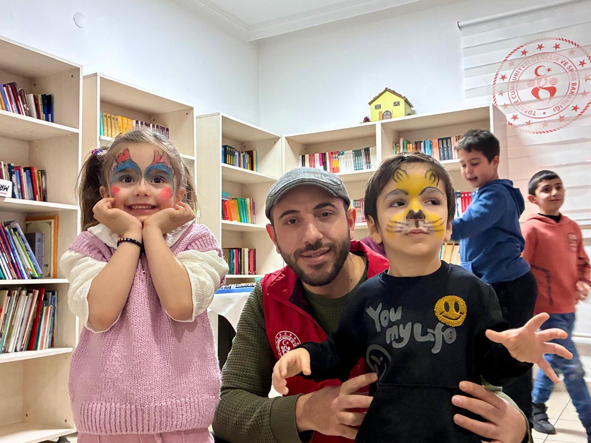 GSB Kış Kulübü’nü eğlence ve kahkahalarla dolu, unutulmaz bir finalle tamamladık.🎉🎉Canlı müzik gösterisi, zekâ oyunları, ebru etkinliği  ve eğlenceli oyunlarla programımız keyifli bir hâle geldi. Birbirinden renkli etkinliklerle dolu bugün,unutulmaz anlara sahne oldu.
#surgm